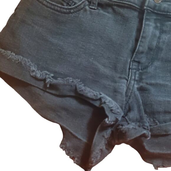 Abercrombie & Fitch Black Denim Cut Off Shorts Size W 24 / 00 Women's - Picture 2 of 6